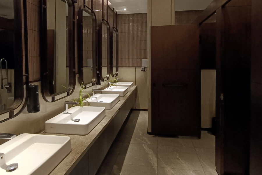 commercial bathroom remodeling